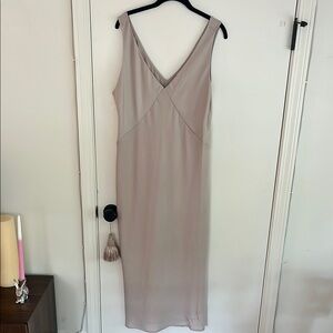 Elegant Sleeveless Cream Dress